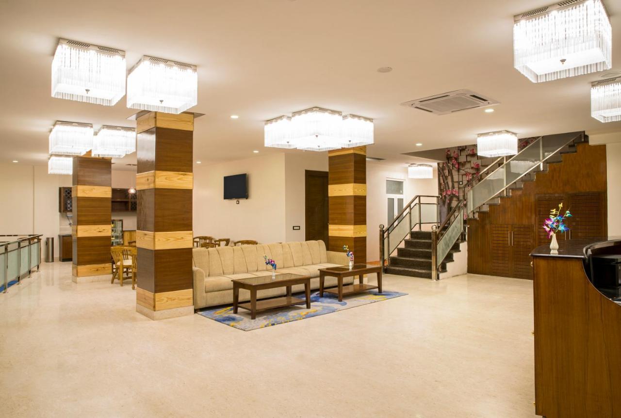 Regenta Inn On The Ganges Rishīkesh Zewnętrze zdjęcie