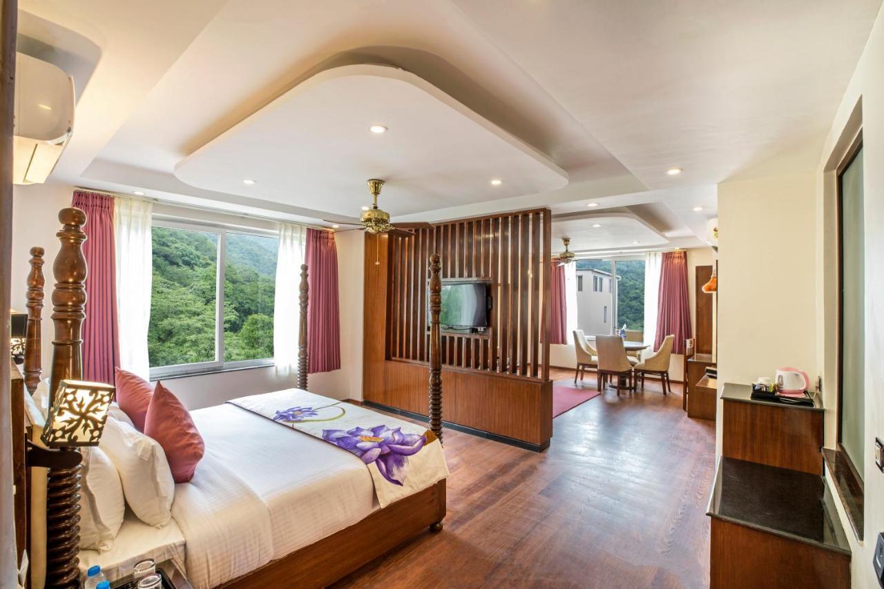 Regenta Inn On The Ganges Rishīkesh Zewnętrze zdjęcie